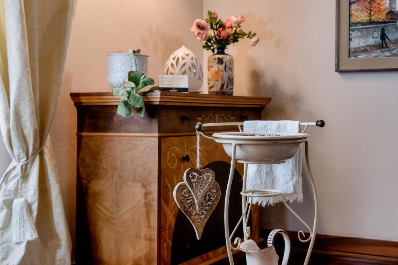 Palazzo Bed And Breakfast Calvisano Kültér fotó