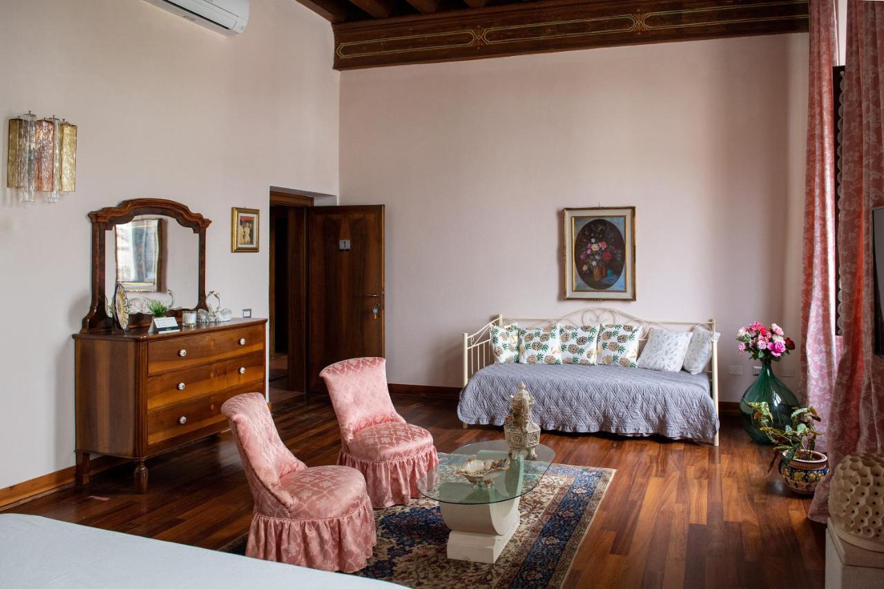 Palazzo Bed And Breakfast Calvisano Kültér fotó